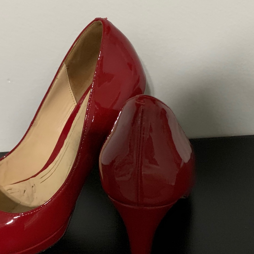 shoes - Picture 3 of 4